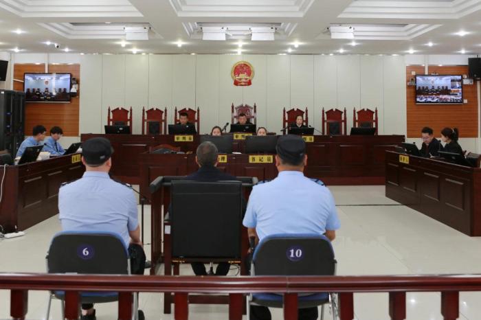 非法收受556万余元 宁夏工信厅原一级巡视员朱洪军受贿一案开庭审理